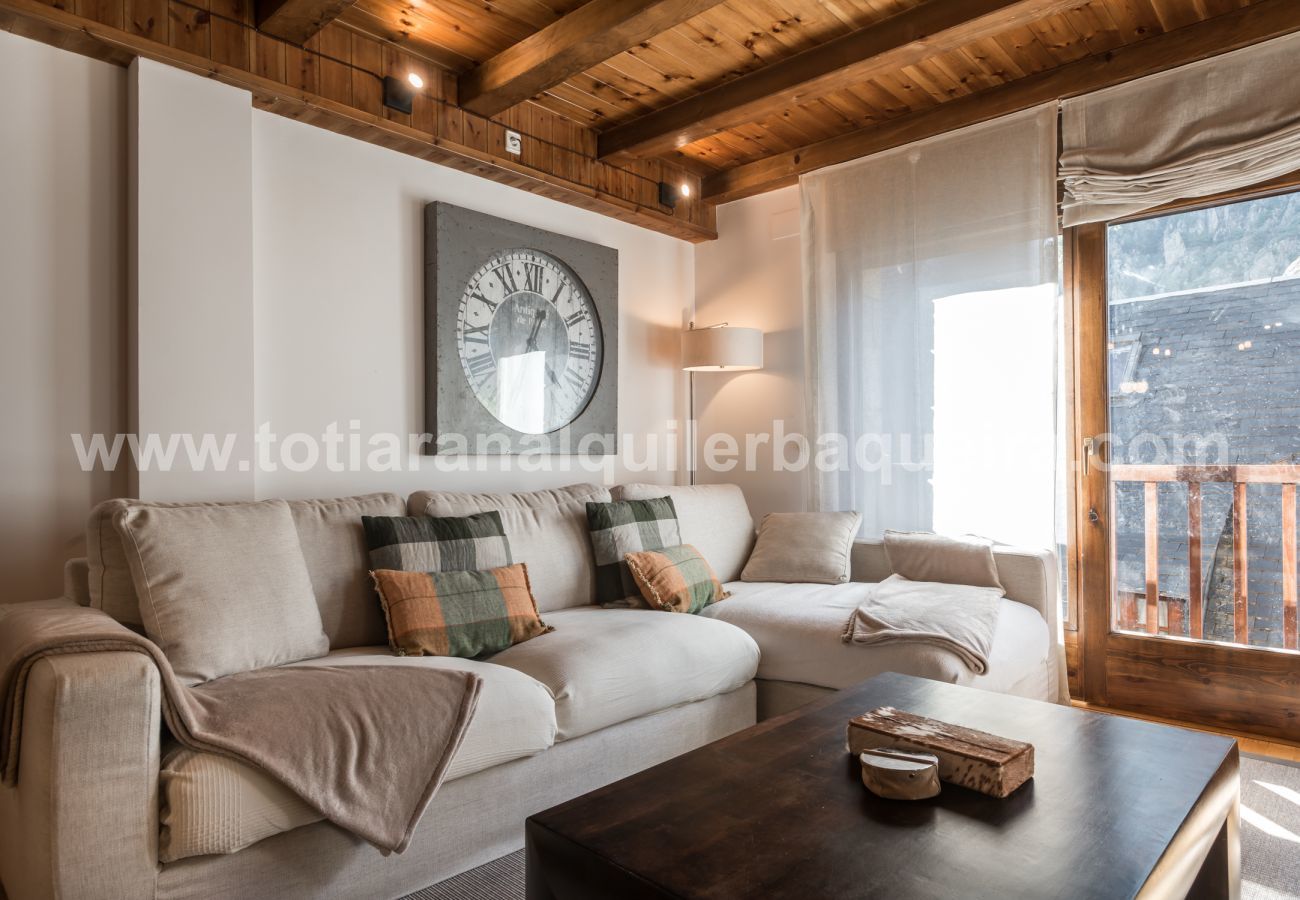 Apartamento en Naut Aran - Unhola by Totiaran