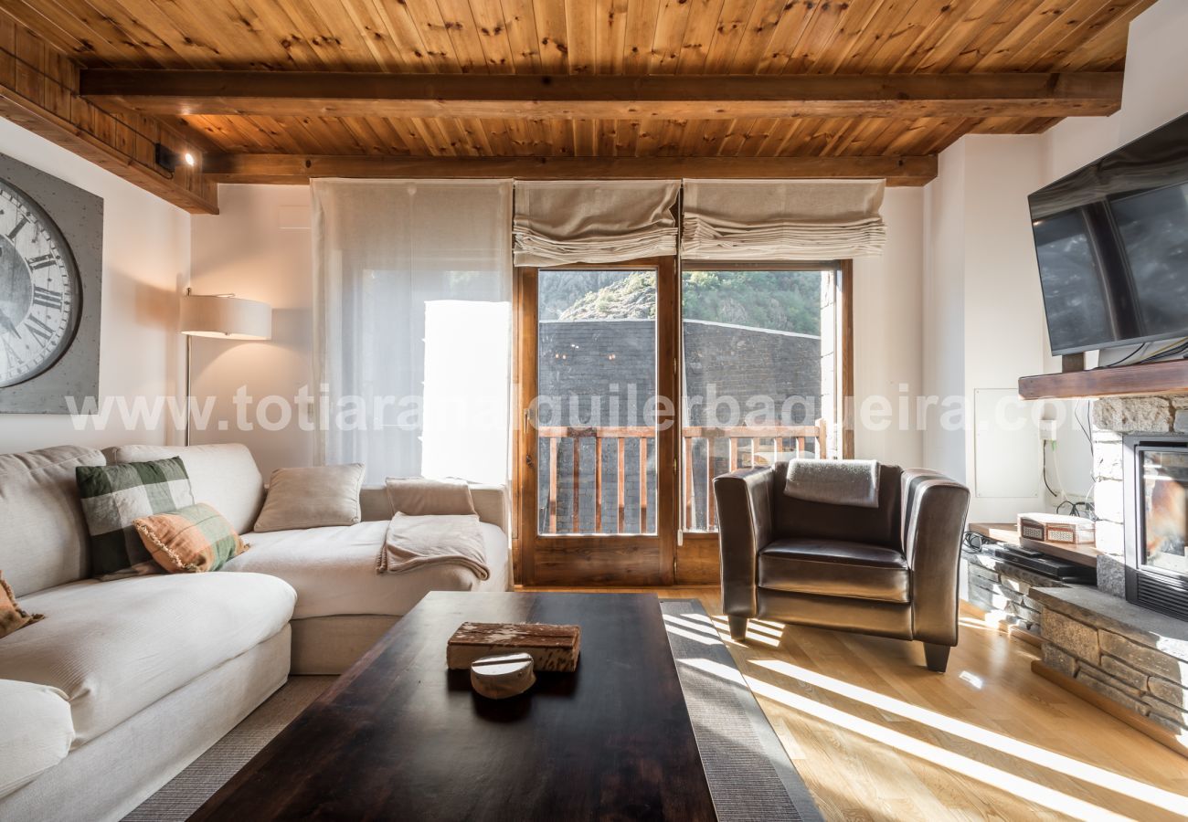 Apartamento en Naut Aran - Unhola by Totiaran