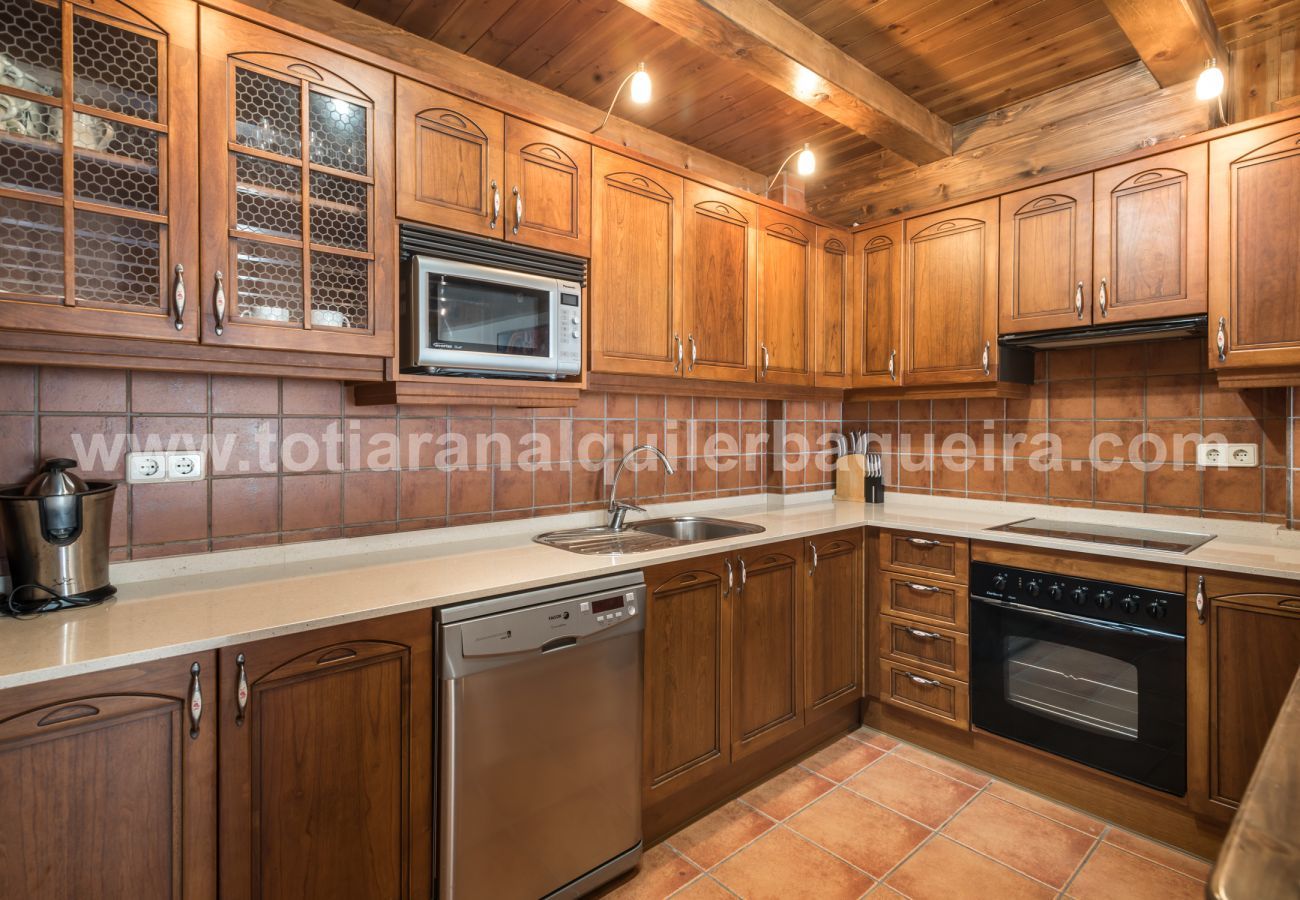 Apartamento en Naut Aran - Unhola by Totiaran