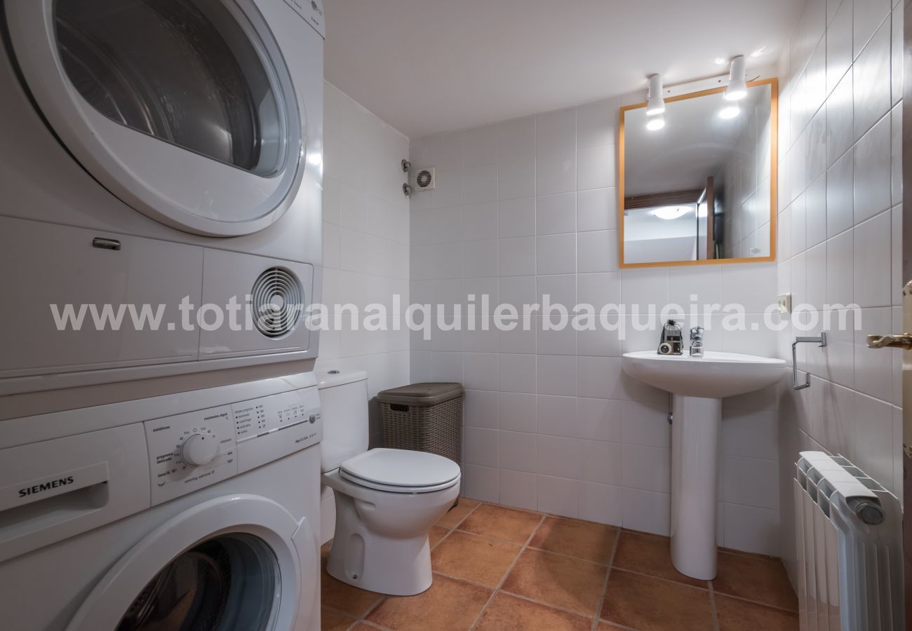 Apartamento en Naut Aran - Unhola by Totiaran