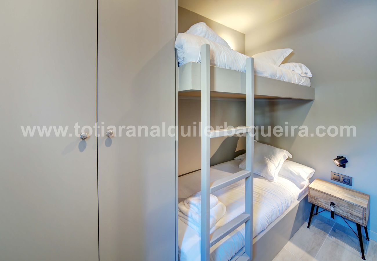 Apartamento en Baqueira - Cris by Totiaran