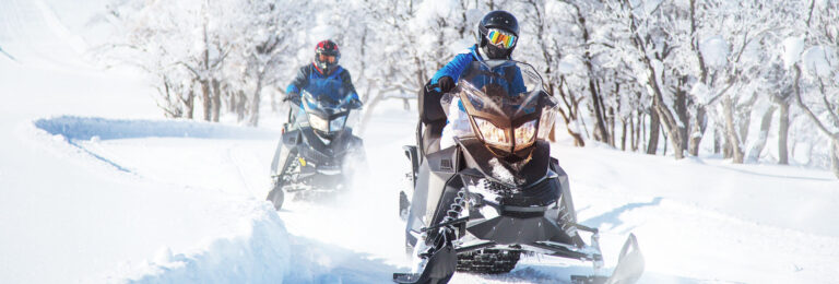 Rutas de moto de nieve en Baqueira y valle de Arán