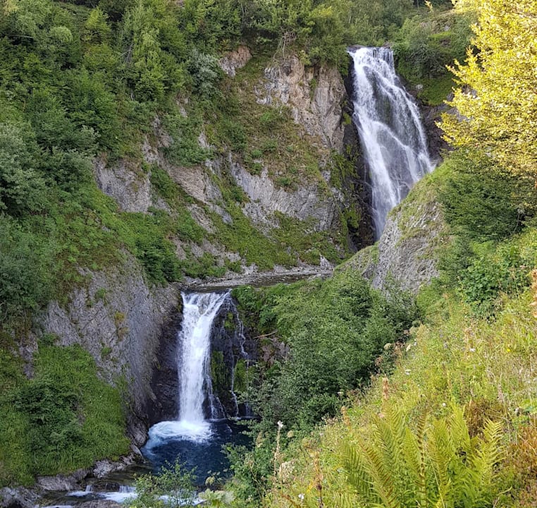 excursiones valle aran cascada 2