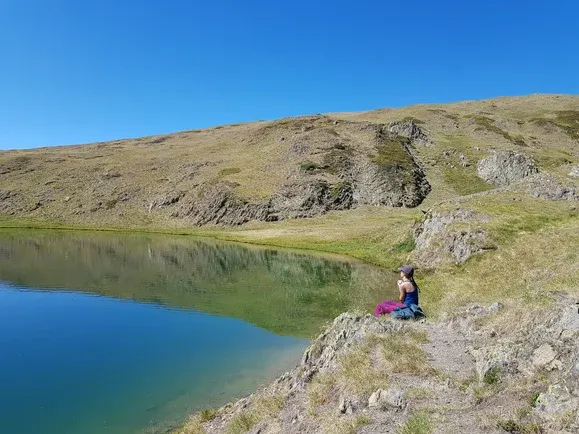 lago en el Valle de Arán y ruta por los pirineos