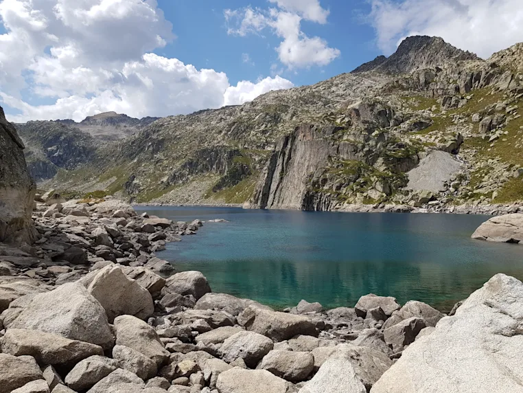 lago en el Valle de Arán