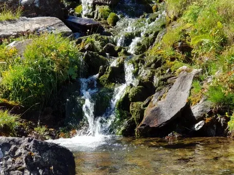 cascadas y lagos en el Valle de Arán