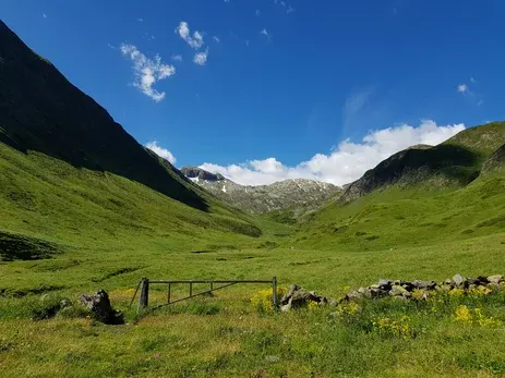 lagos y valles preciosos en el Valle de Arán