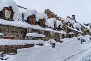 Pueblo nevado de Tredós