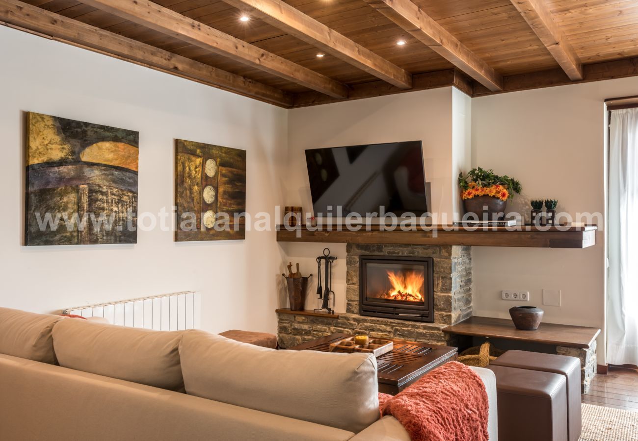 Apartment in Baqueira - Colomers by Totiaran