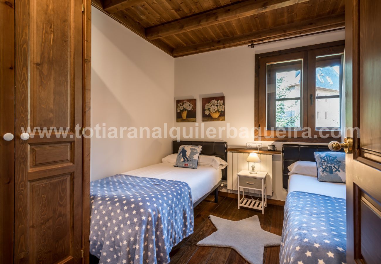 Apartment in Baqueira - Colomers by Totiaran