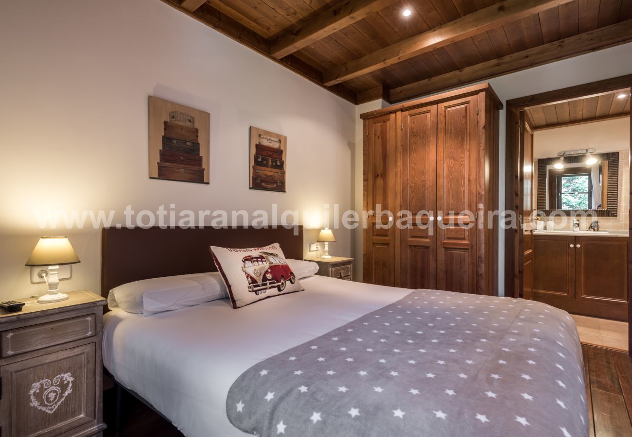 Apartment in Baqueira - Colomers by Totiaran