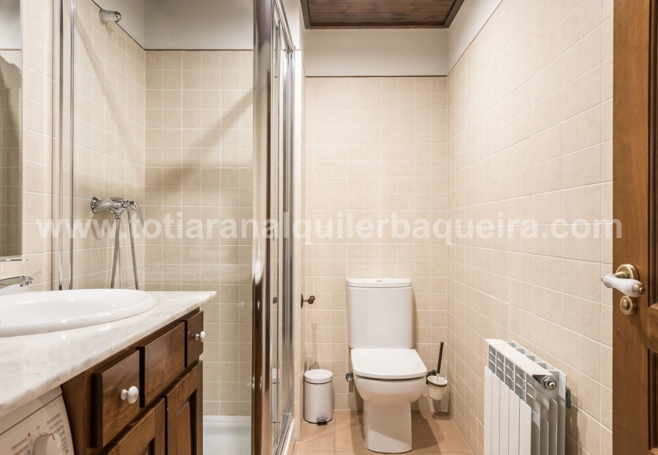 Apartment in Baqueira - Montgarri by Totiaran