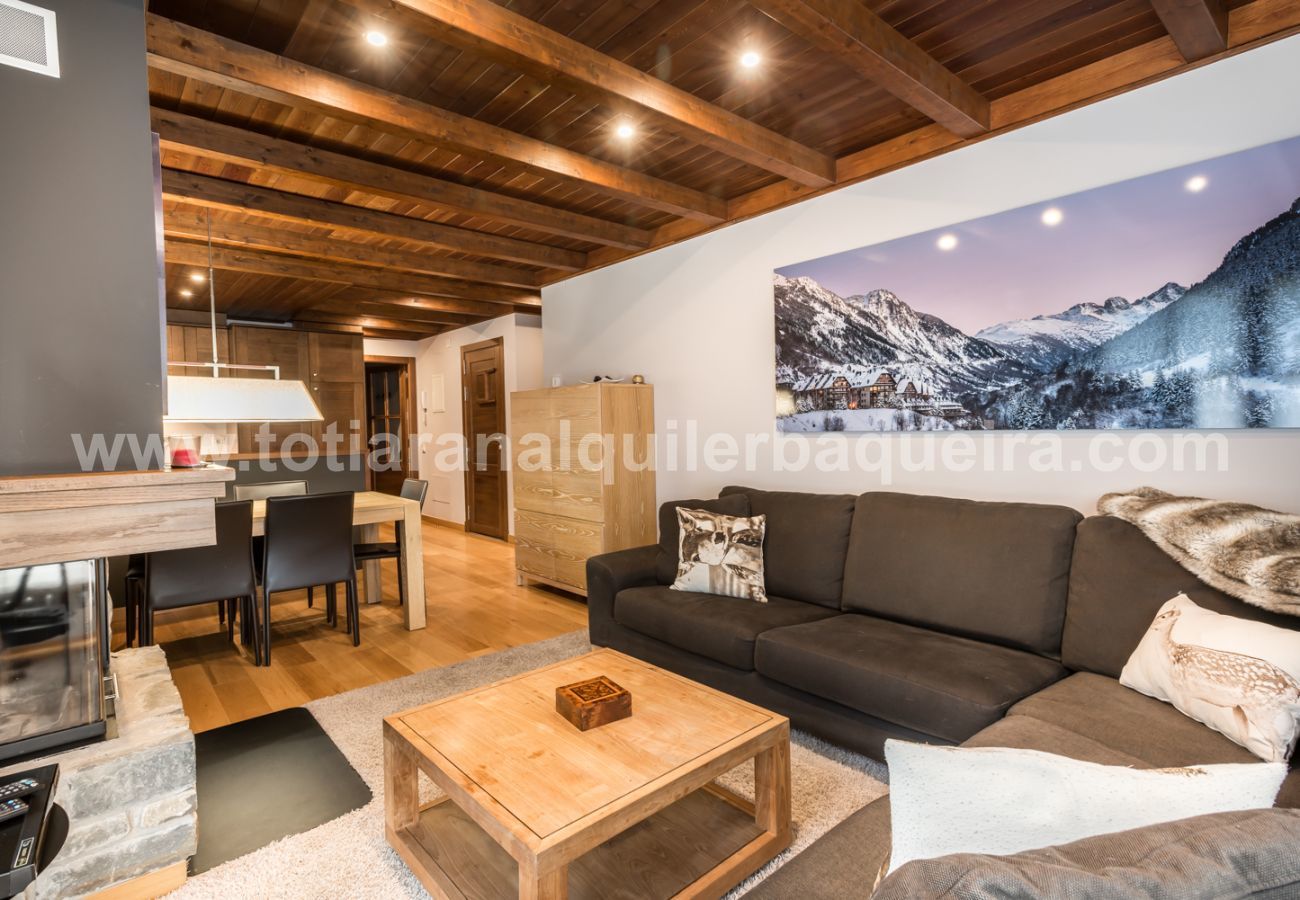 Apartment in Baqueira - Restanca by Totiaran