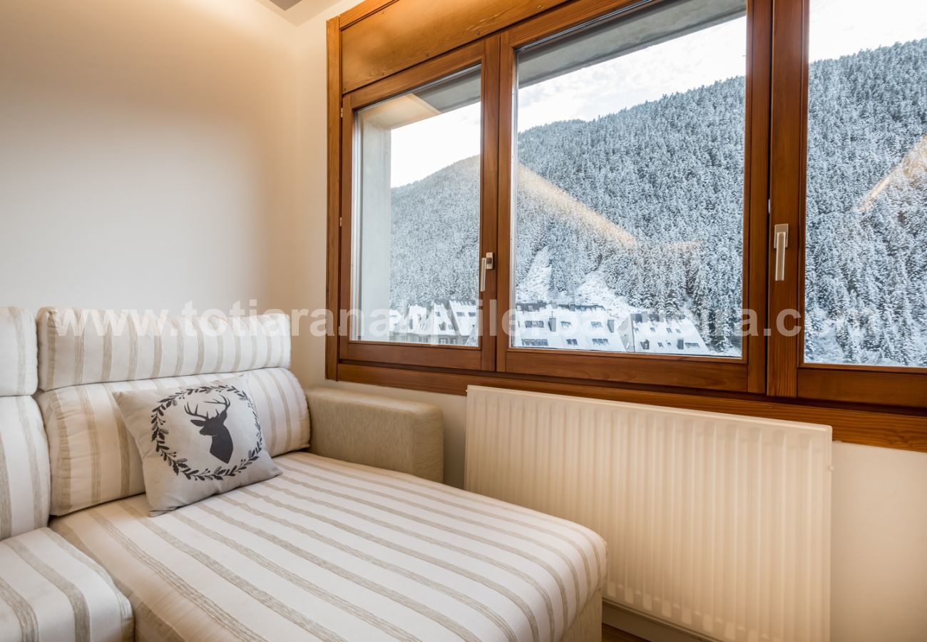 Apartment in Baqueira - Carlac by Totiaran