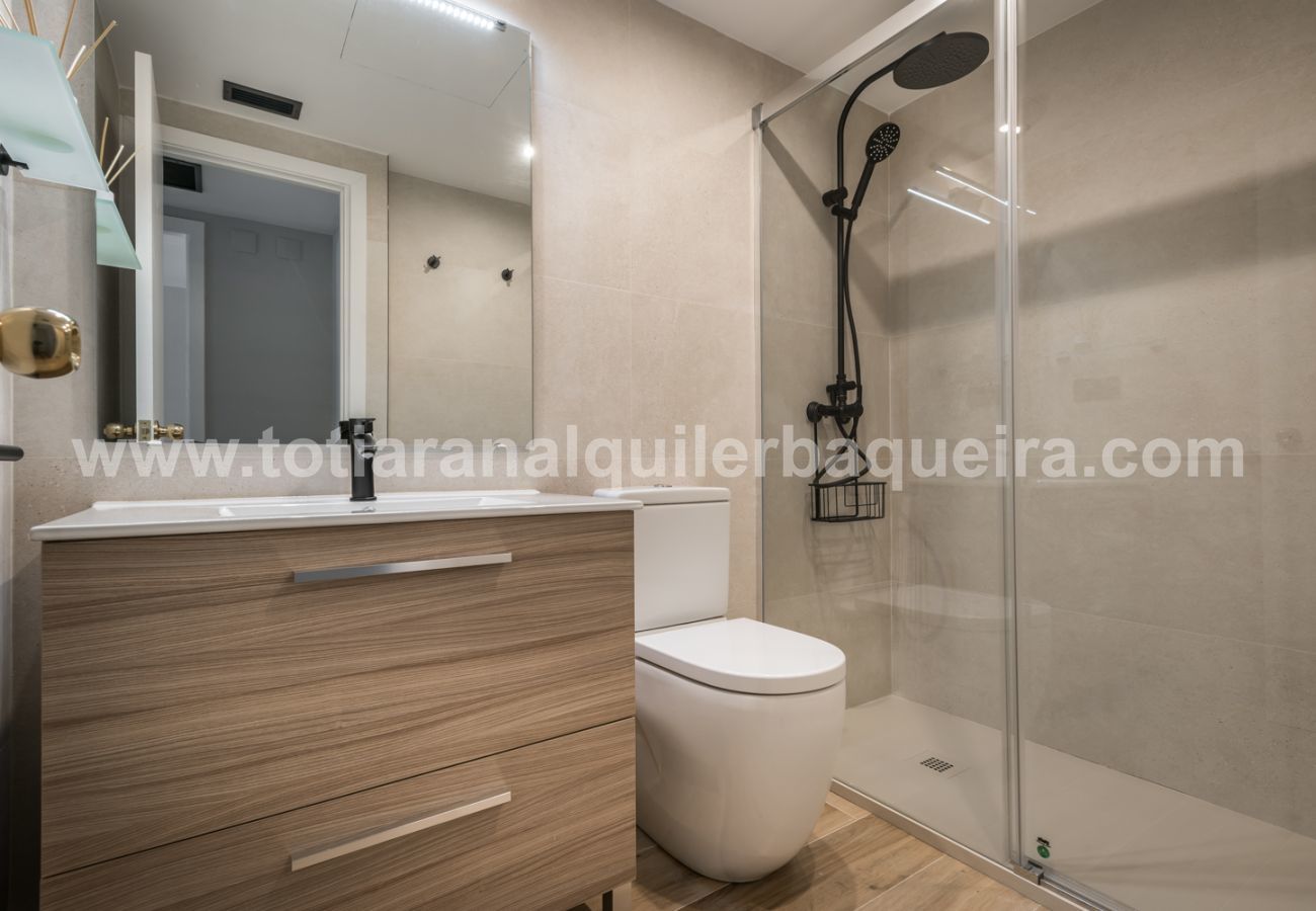 Apartment in Baqueira - Teso dera Mina by Totiaran