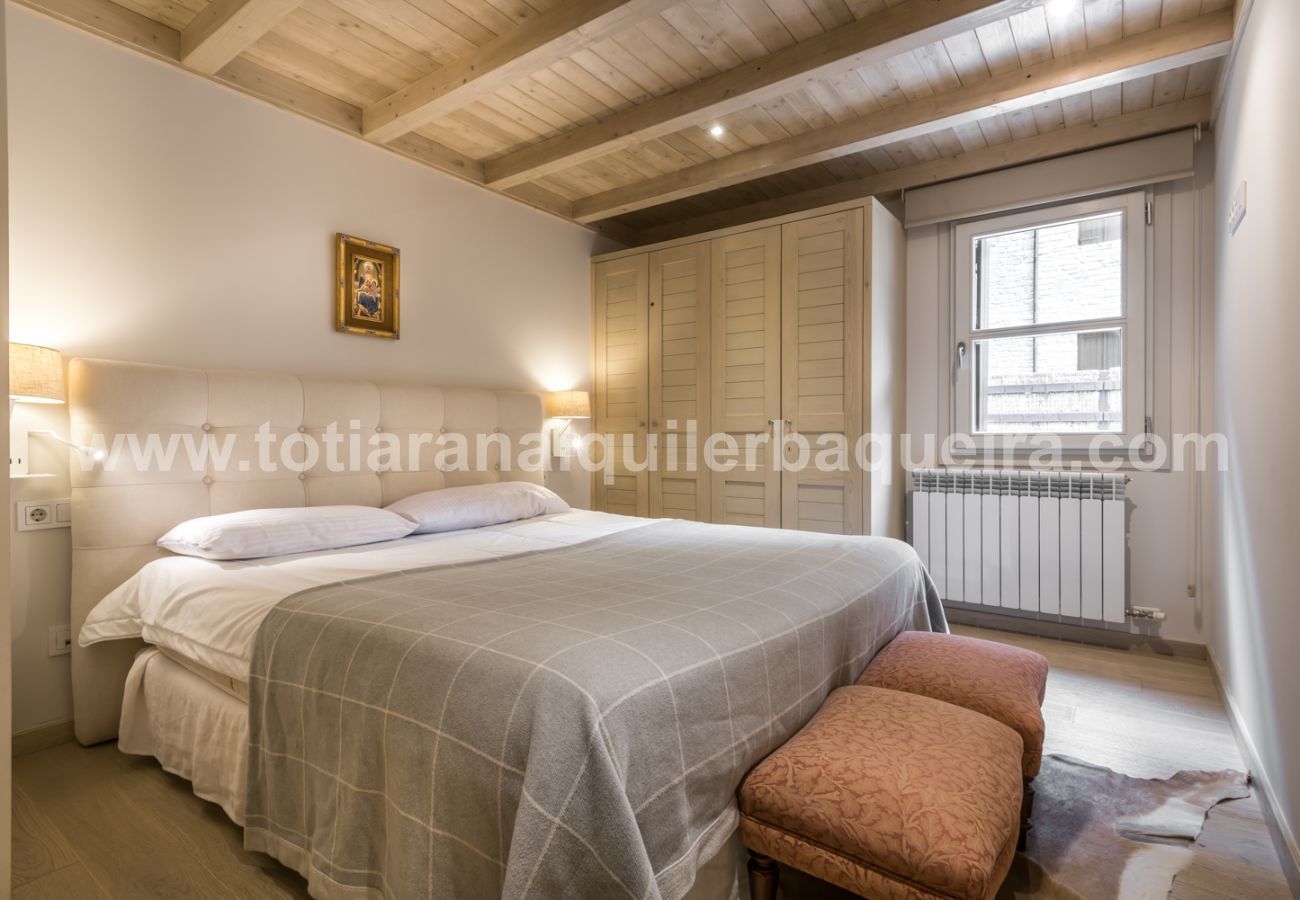 Apartment in Baqueira - Dossau By Totiaran