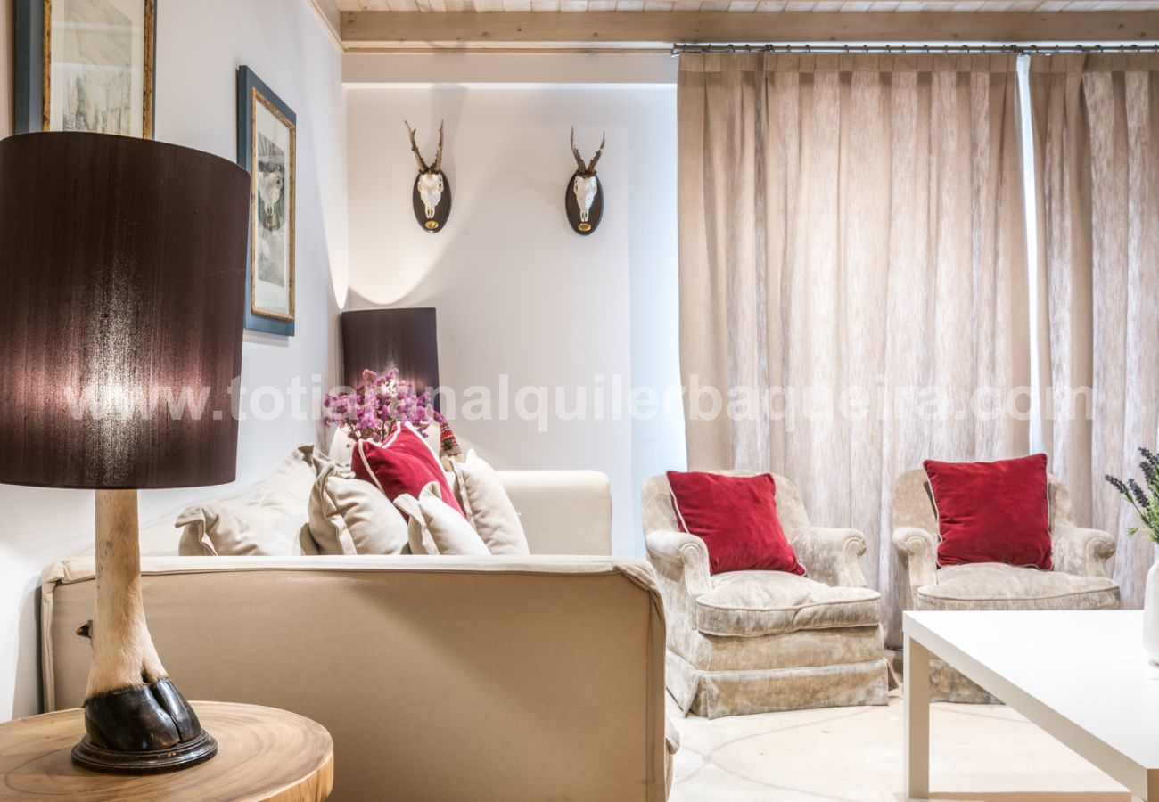 Apartment in Baqueira - Dossau By Totiaran