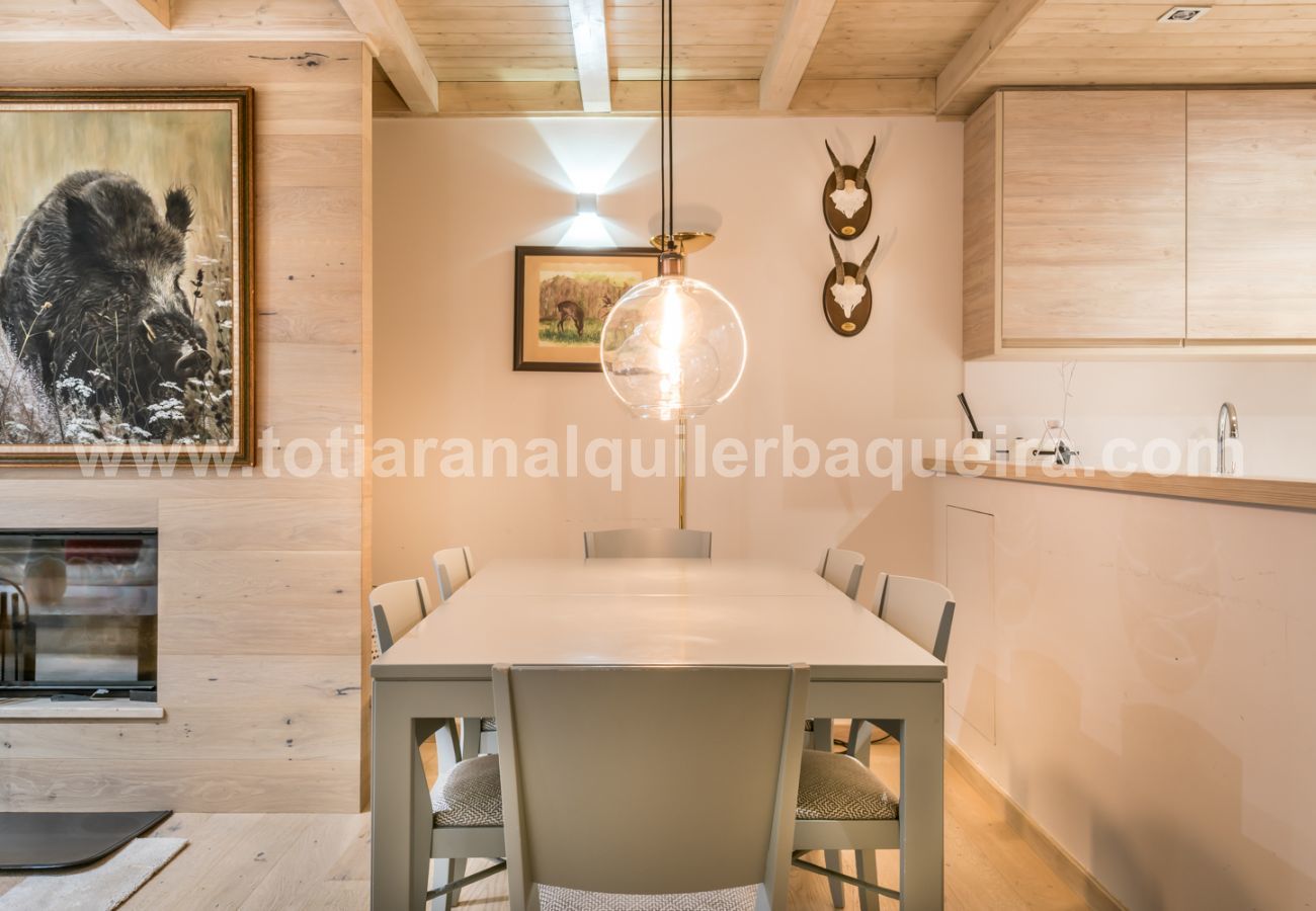 Apartment in Baqueira - Dossau By Totiaran