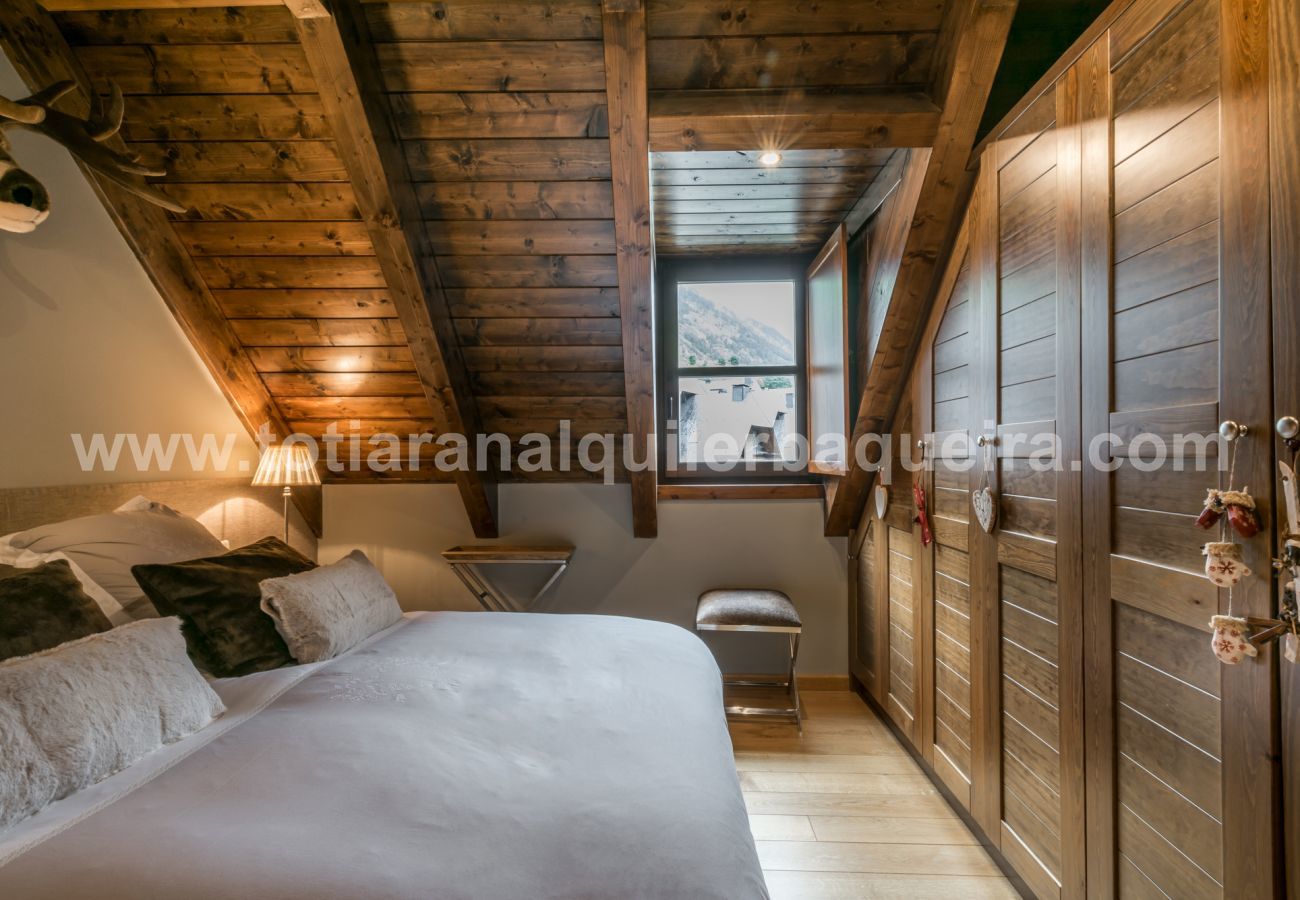 Bedroom Nuevo Artic by Totiaran, Val de Ruda, at the foot of the slopes