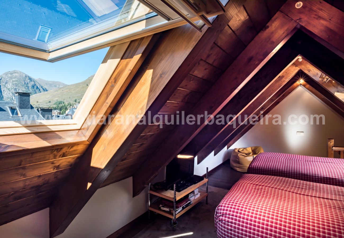 Apartment in Baqueira - Nuevo Artic by Totiaran