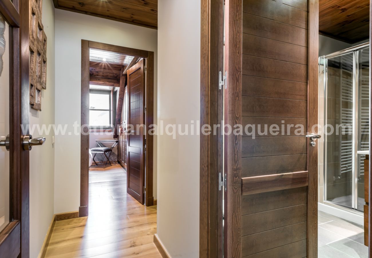 Apartment in Baqueira - Nuevo Artic by Totiaran