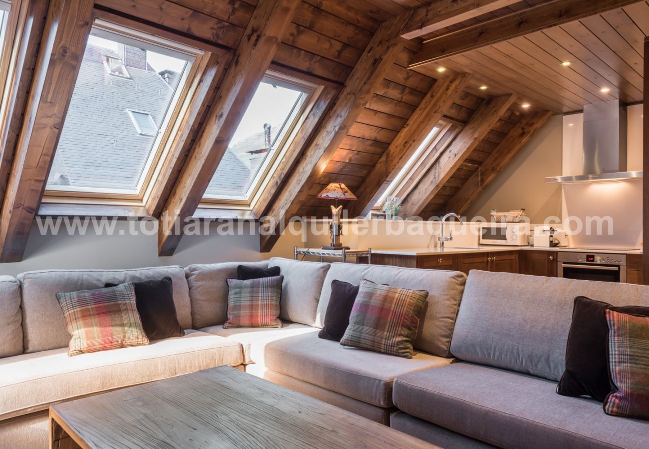 Apartment in Baqueira - Nuevo Artic by Totiaran