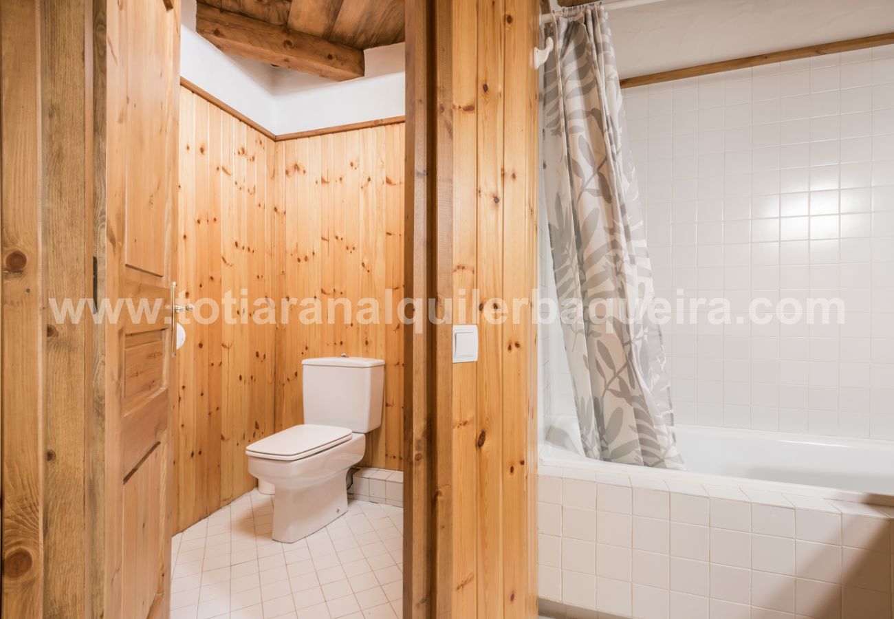 Apartment in Baqueira - Manaud - Pleta de Jus by Totiaran