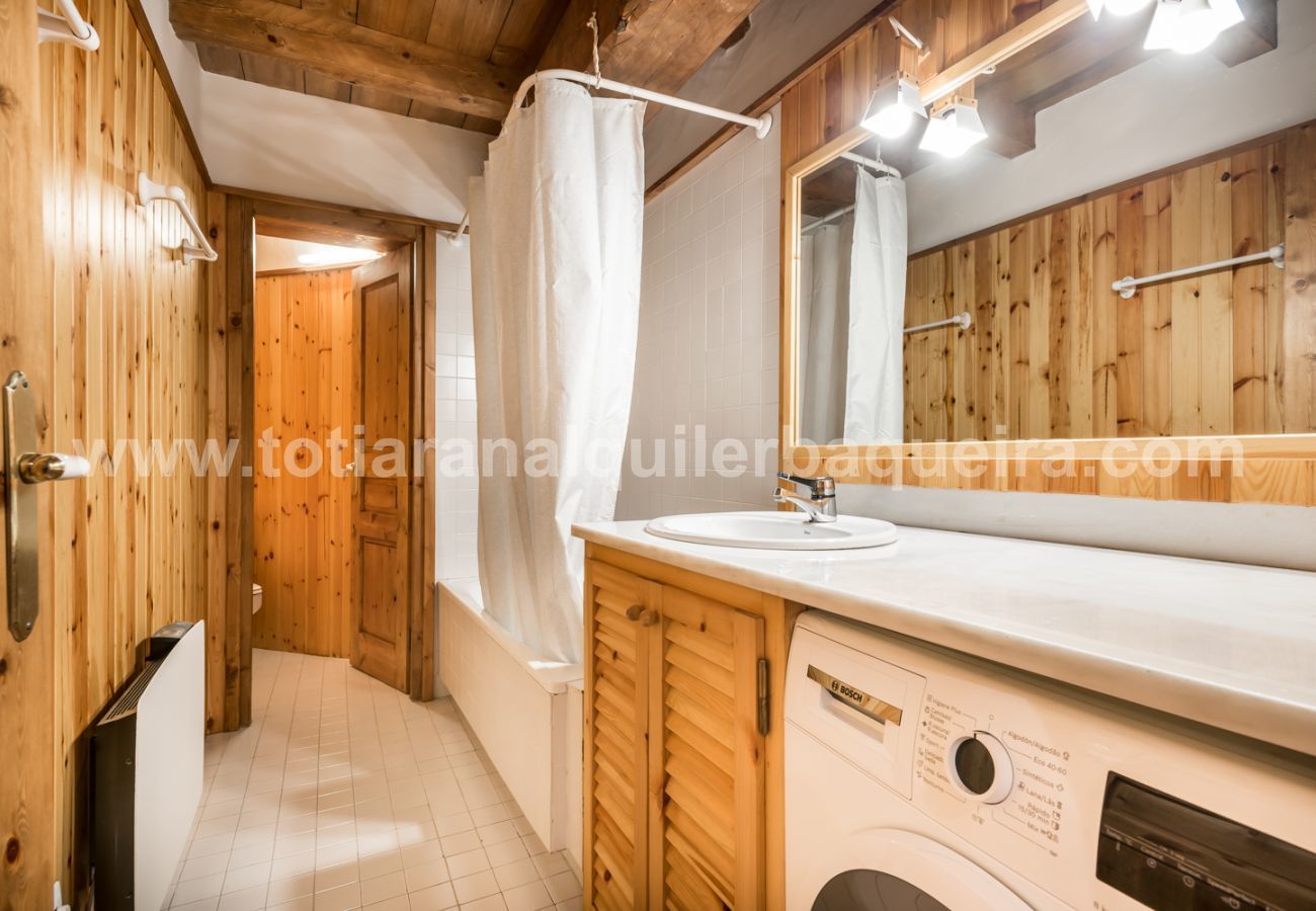 Apartment in Baqueira - Manaud - Pleta de Jus by Totiaran