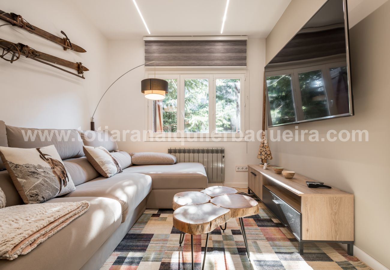 Apartment in Baqueira - Lebre by Totiaran