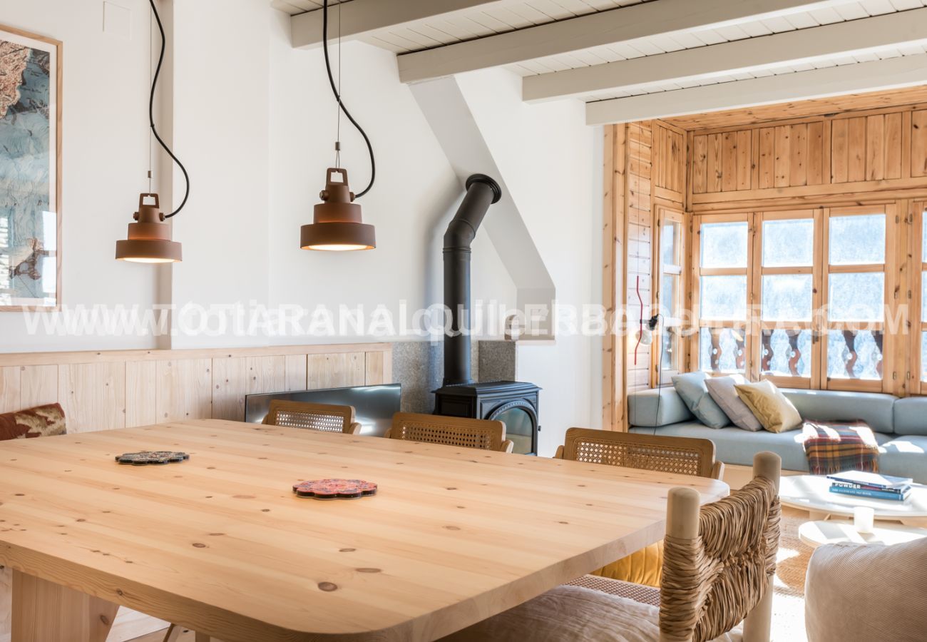 Apartment in Baqueira - Egua  by Totiaran