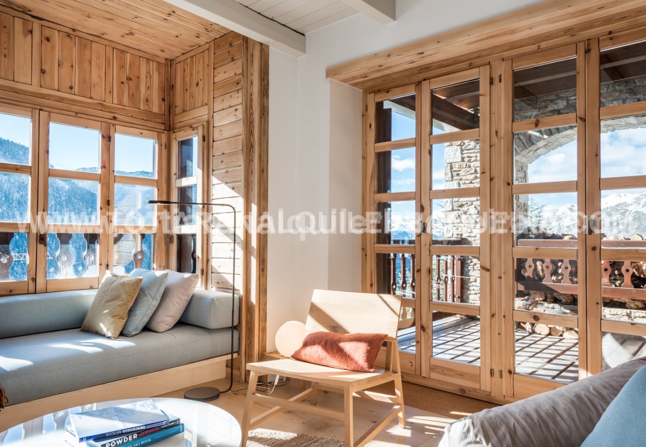 Apartment in Baqueira - Egua  by Totiaran