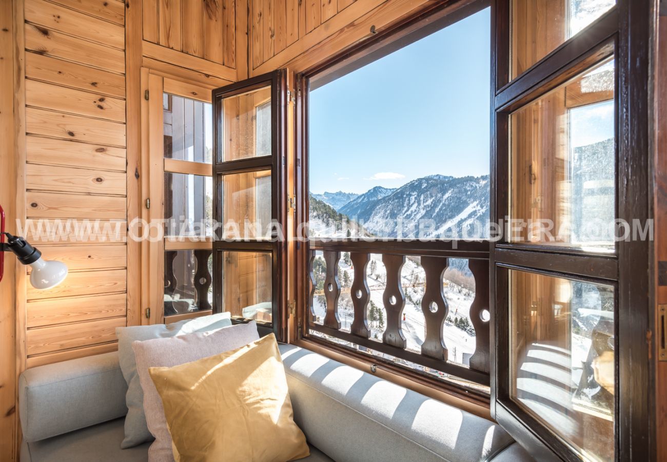 Apartment in Baqueira - Egua  by Totiaran