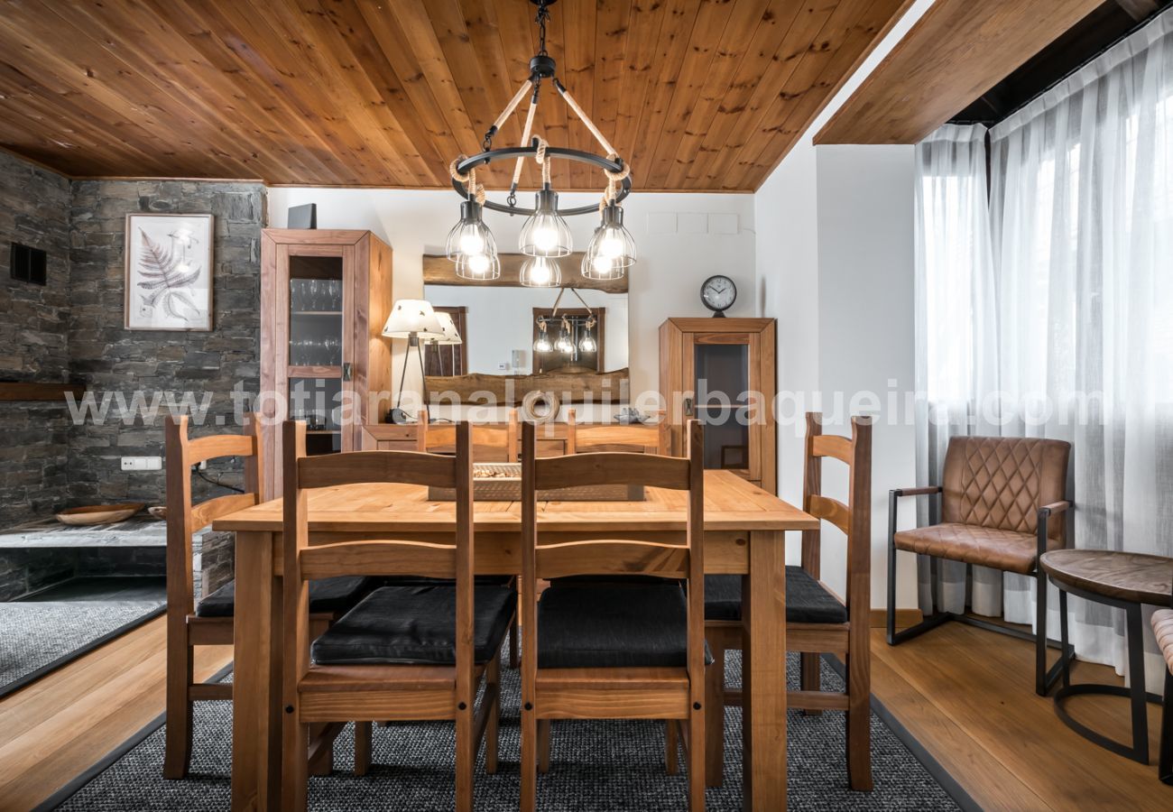 Casa Pujo by Totiaran, located in Salardu, 5km from Baqueira 1500