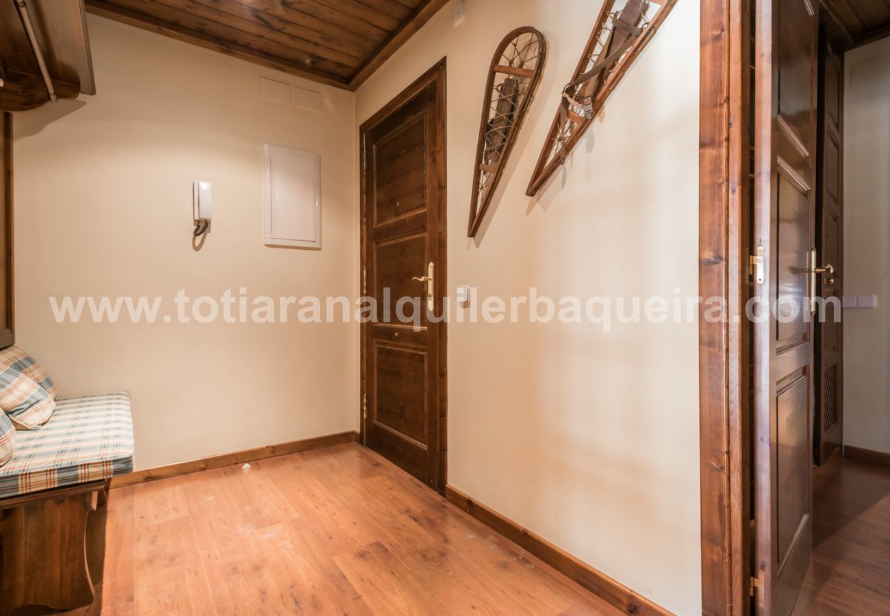 Apartment in Baqueira - Shivau by Totiaran