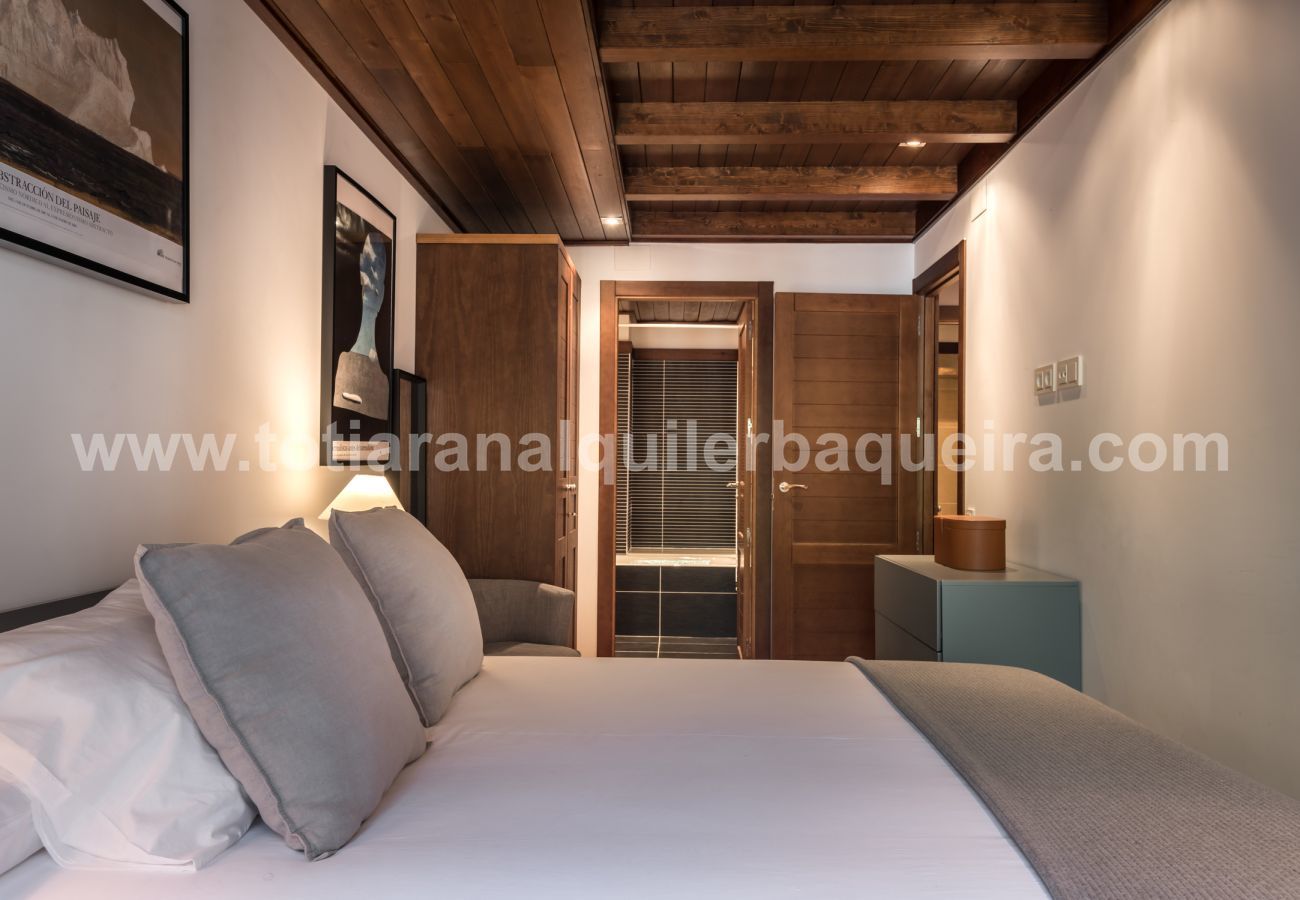 Apartment in Baqueira - Peira Arroja by Totiaran