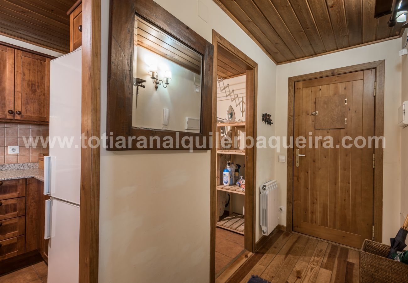 Apartment in Baqueira - Roca Blanca by Totiaran