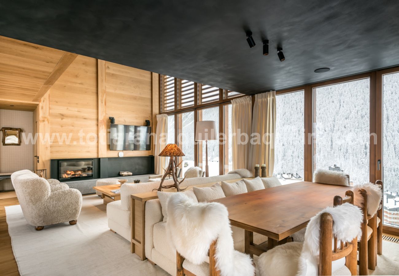 Chalet in Baqueira - Casa Sanglier Deluxe by Totiaran