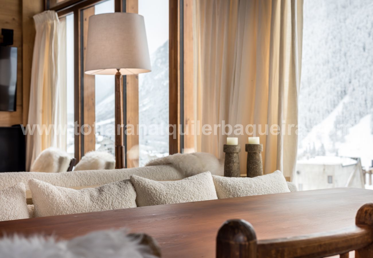 Chalet in Baqueira - Casa Sanglier Deluxe by Totiaran