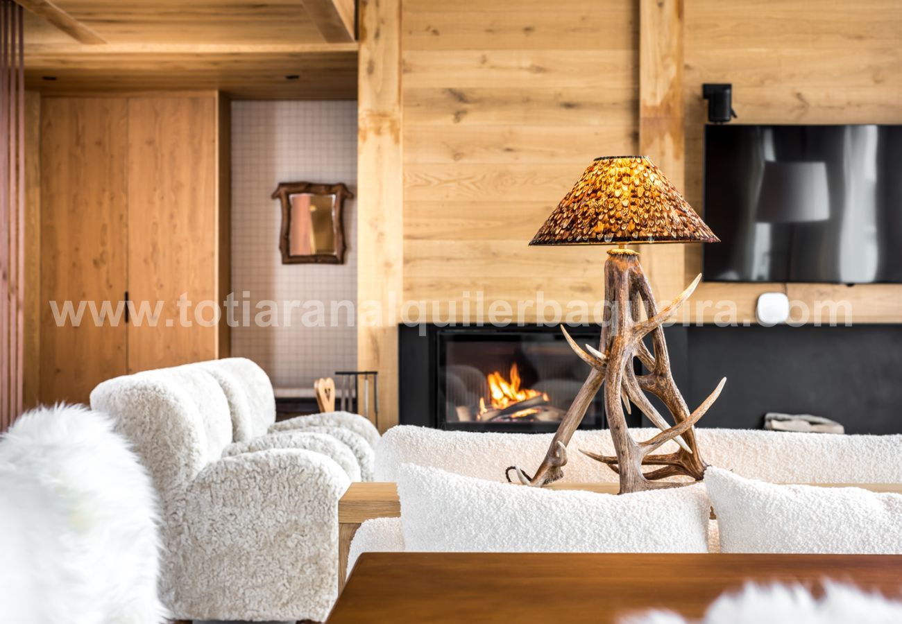 Chalet in Baqueira - Casa Sanglier Deluxe by Totiaran