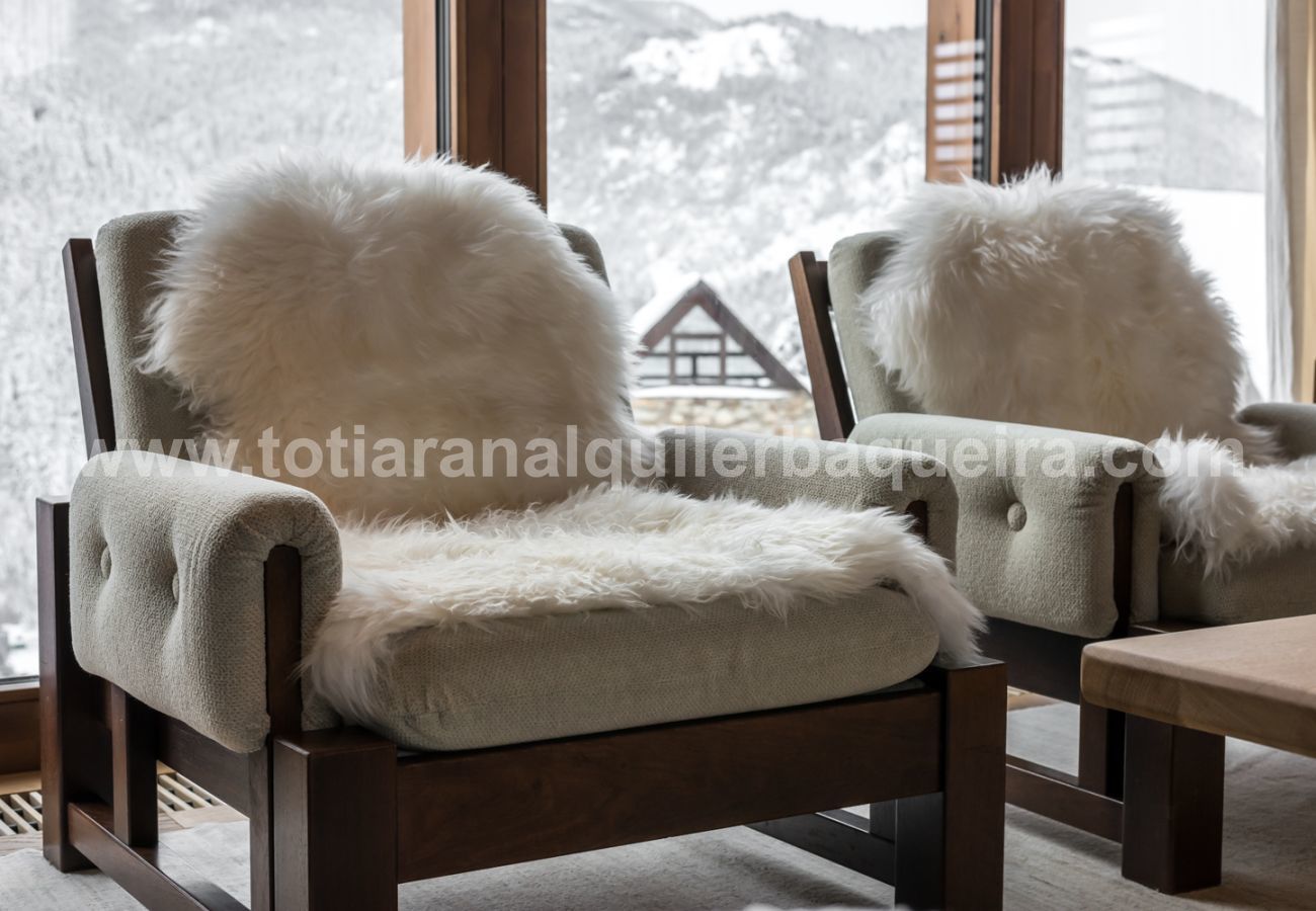 Chalet in Baqueira - Casa Sanglier Deluxe by Totiaran