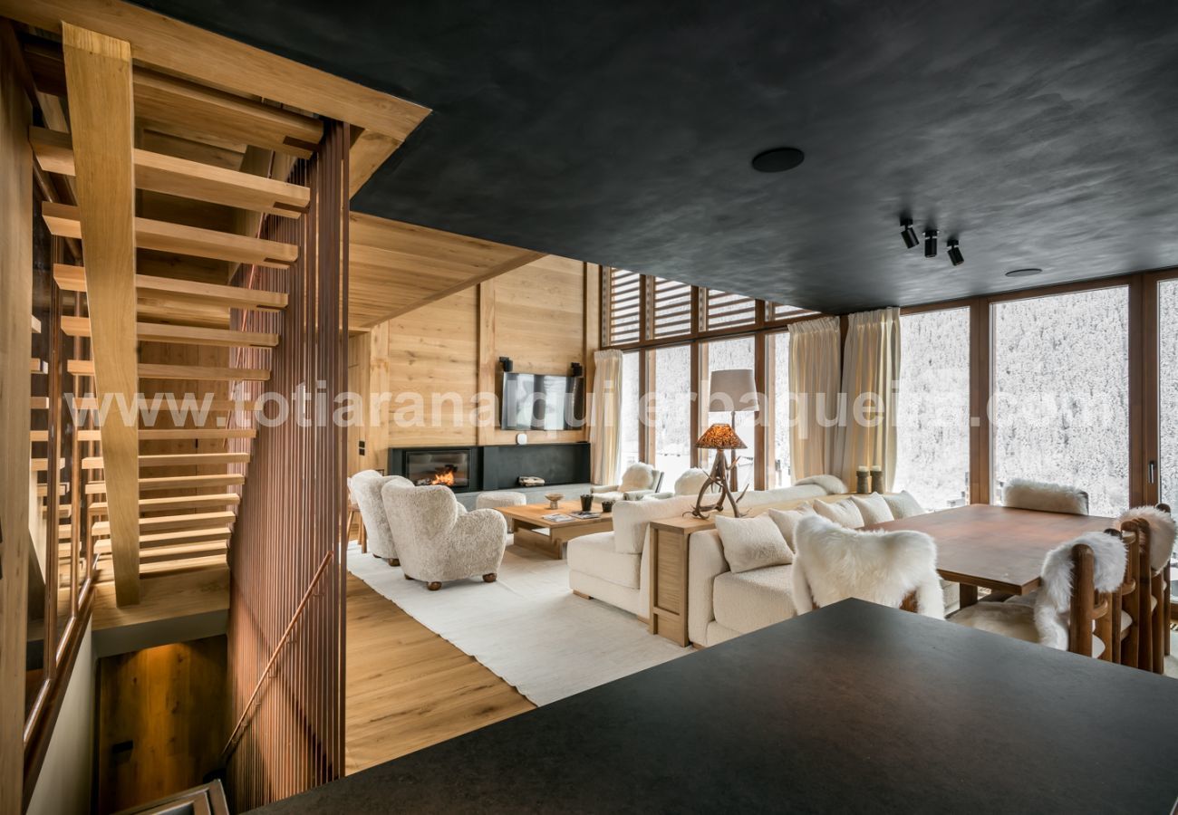 Chalet in Baqueira - Casa Sanglier Deluxe by Totiaran