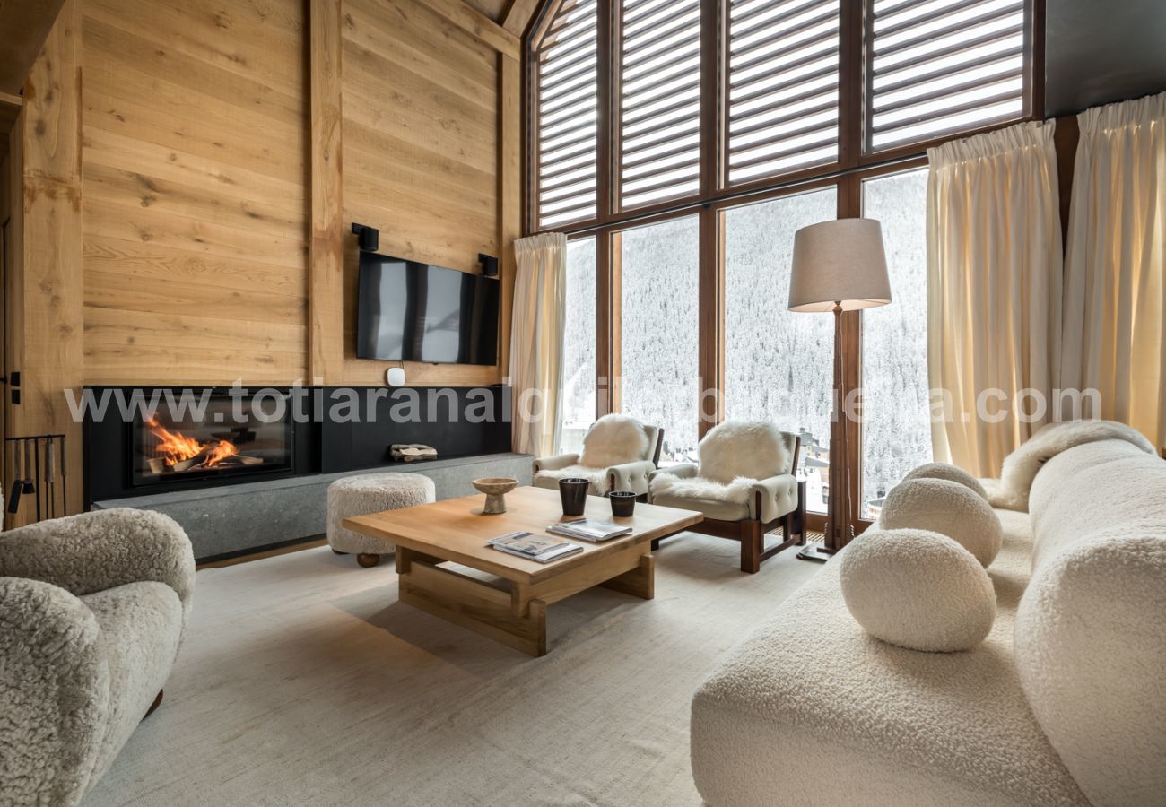 Chalet in Baqueira - Casa Sanglier Deluxe by Totiaran