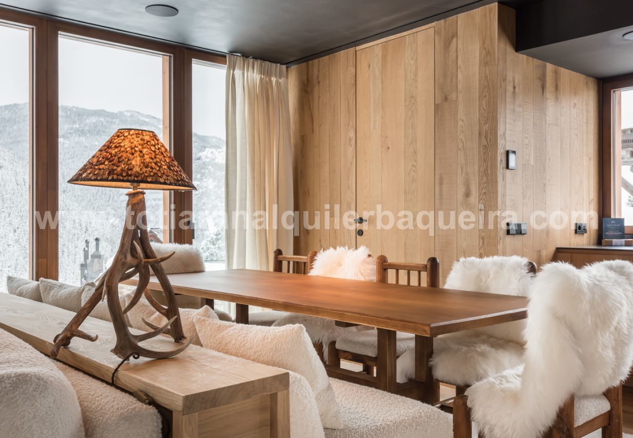 Chalet in Baqueira - Casa Sanglier Deluxe by Totiaran