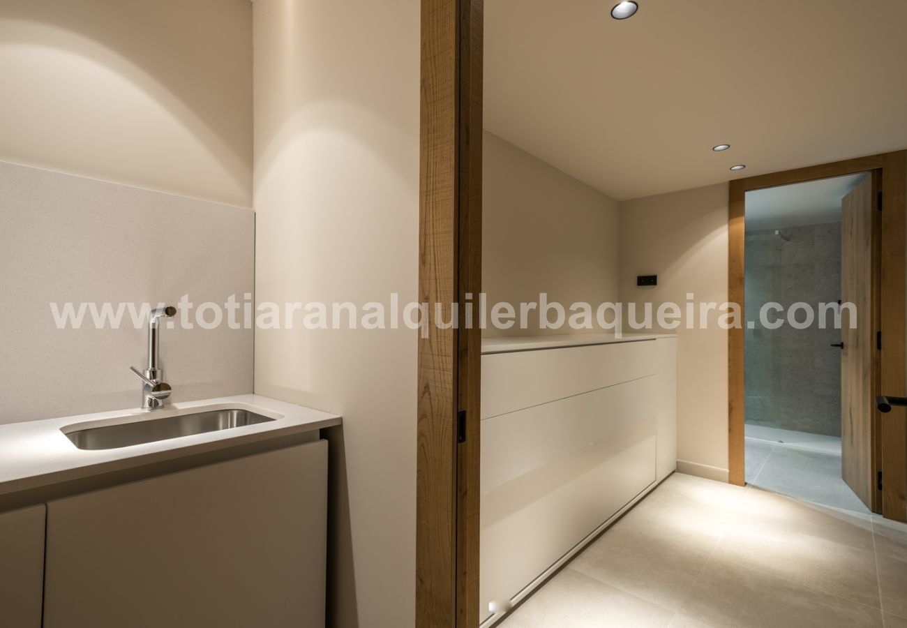 Chalet in Baqueira - Casa Sanglier Deluxe by Totiaran