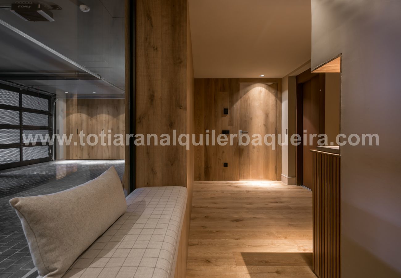 Chalet in Baqueira - Casa Sanglier Deluxe by Totiaran