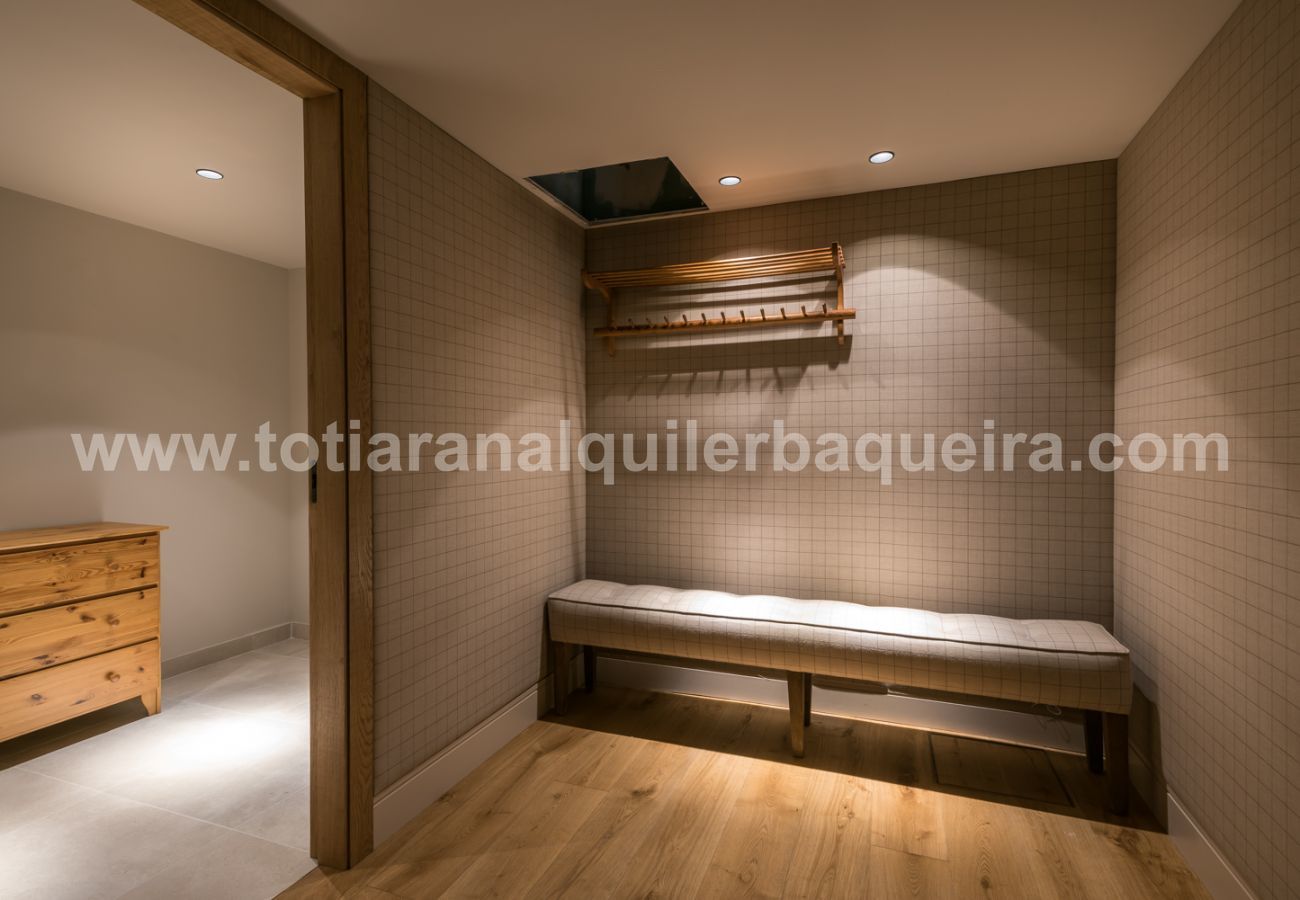 Chalet in Baqueira - Casa Sanglier Deluxe by Totiaran