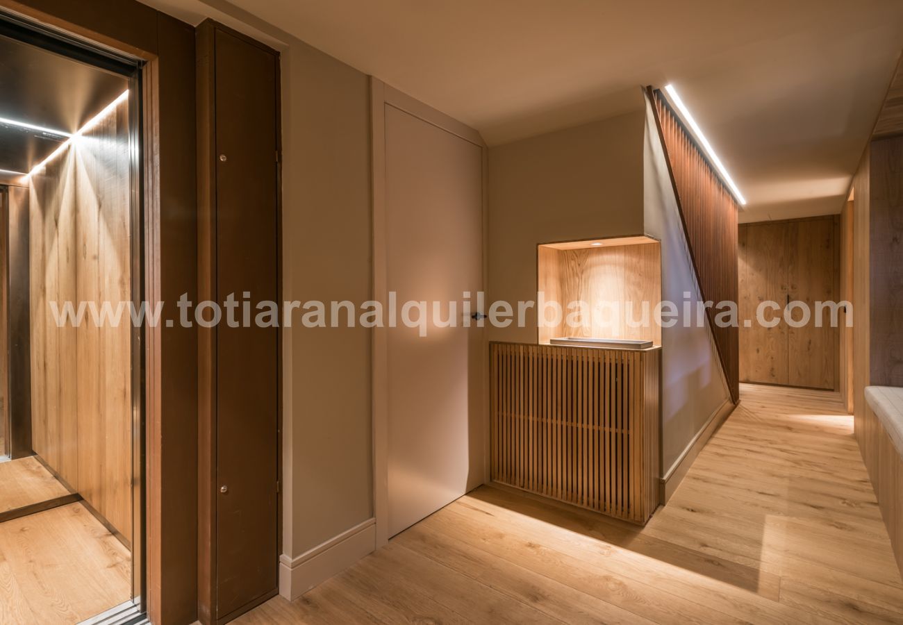 Chalet in Baqueira - Casa Sanglier Deluxe by Totiaran