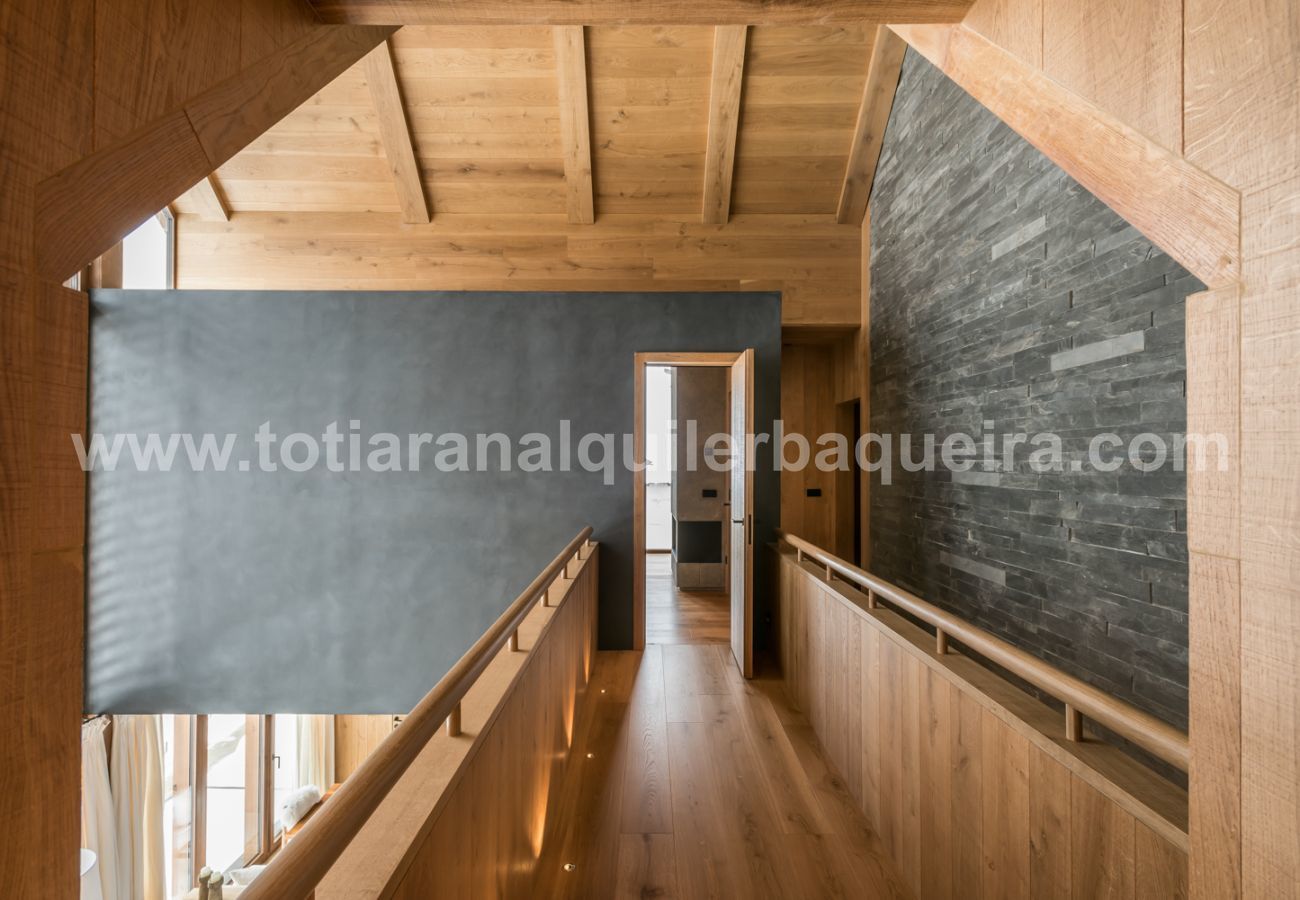 Chalet in Baqueira - Casa Sanglier Deluxe by Totiaran