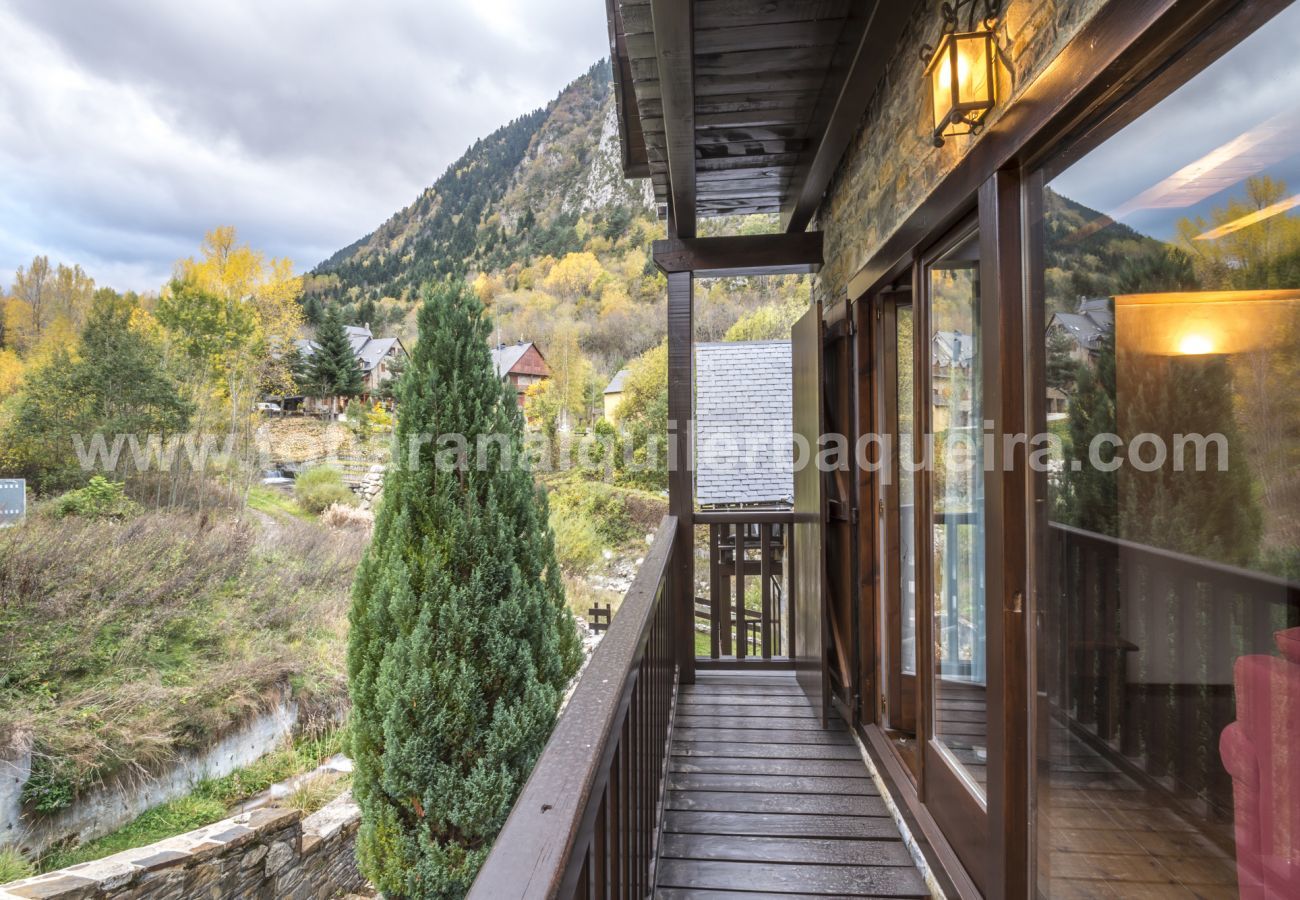 Casa Pujo de Totiaran, située à Salardu, à 5 km de Baqueira 1500