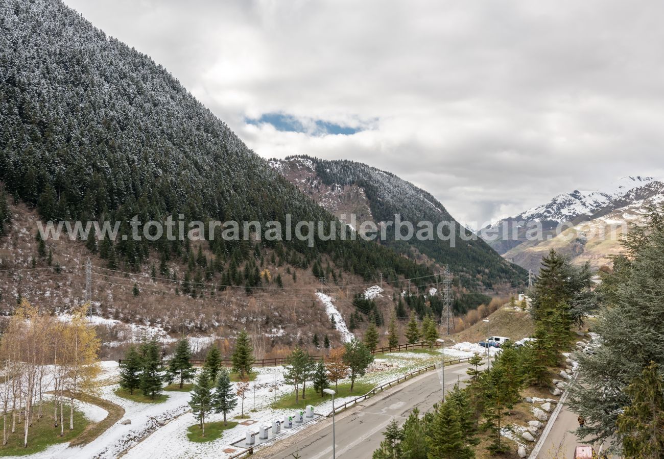 Appartement à Baqueira - Sauts by Totiaran